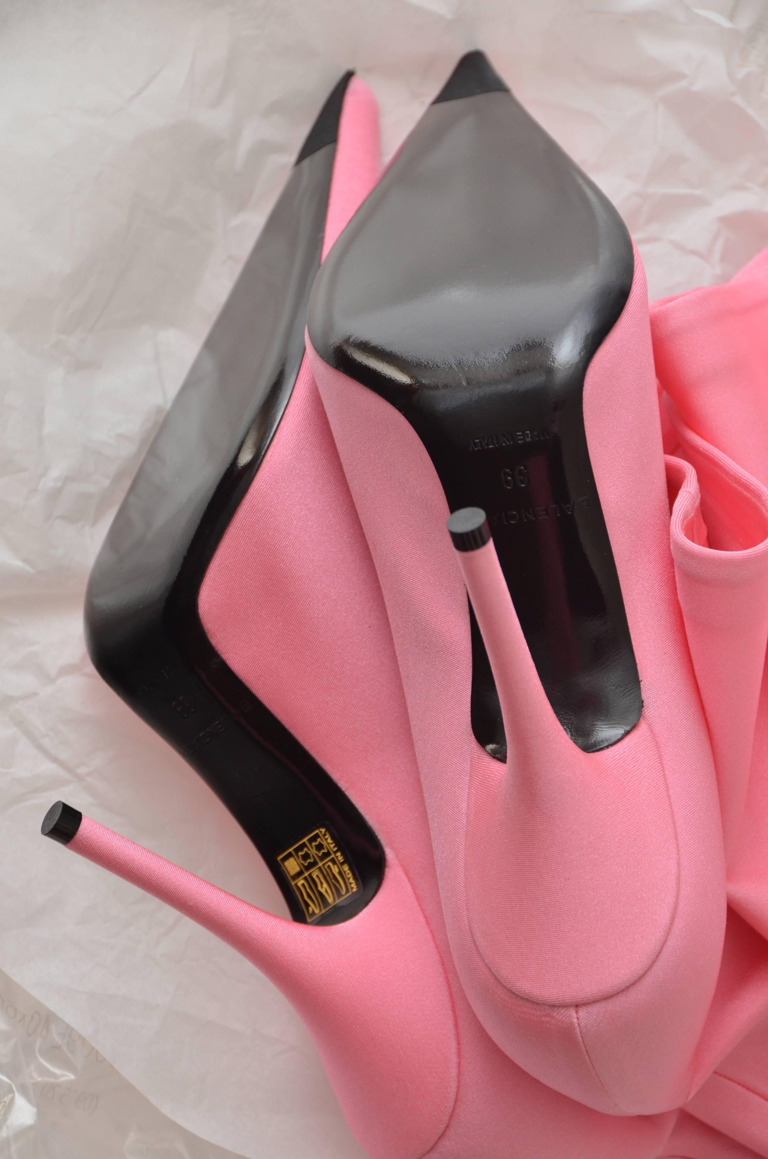 Rare Sold Out Balenciaga Pink Knife Over-The-Knee Booties   39  New In New Condition In New York, NY