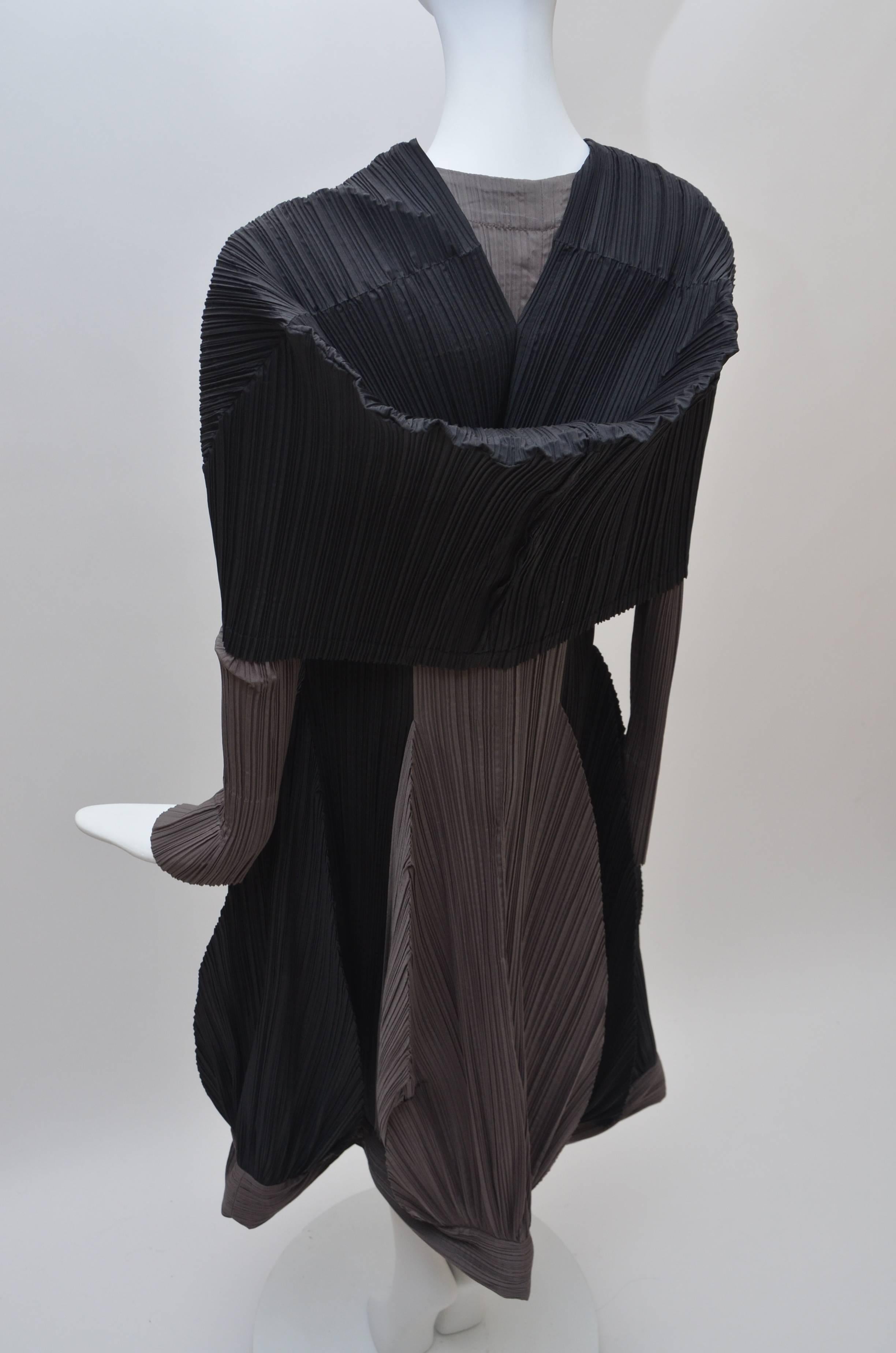 Issey Miyake Bi-Color Vintage Dress   In Excellent Condition In New York, NY