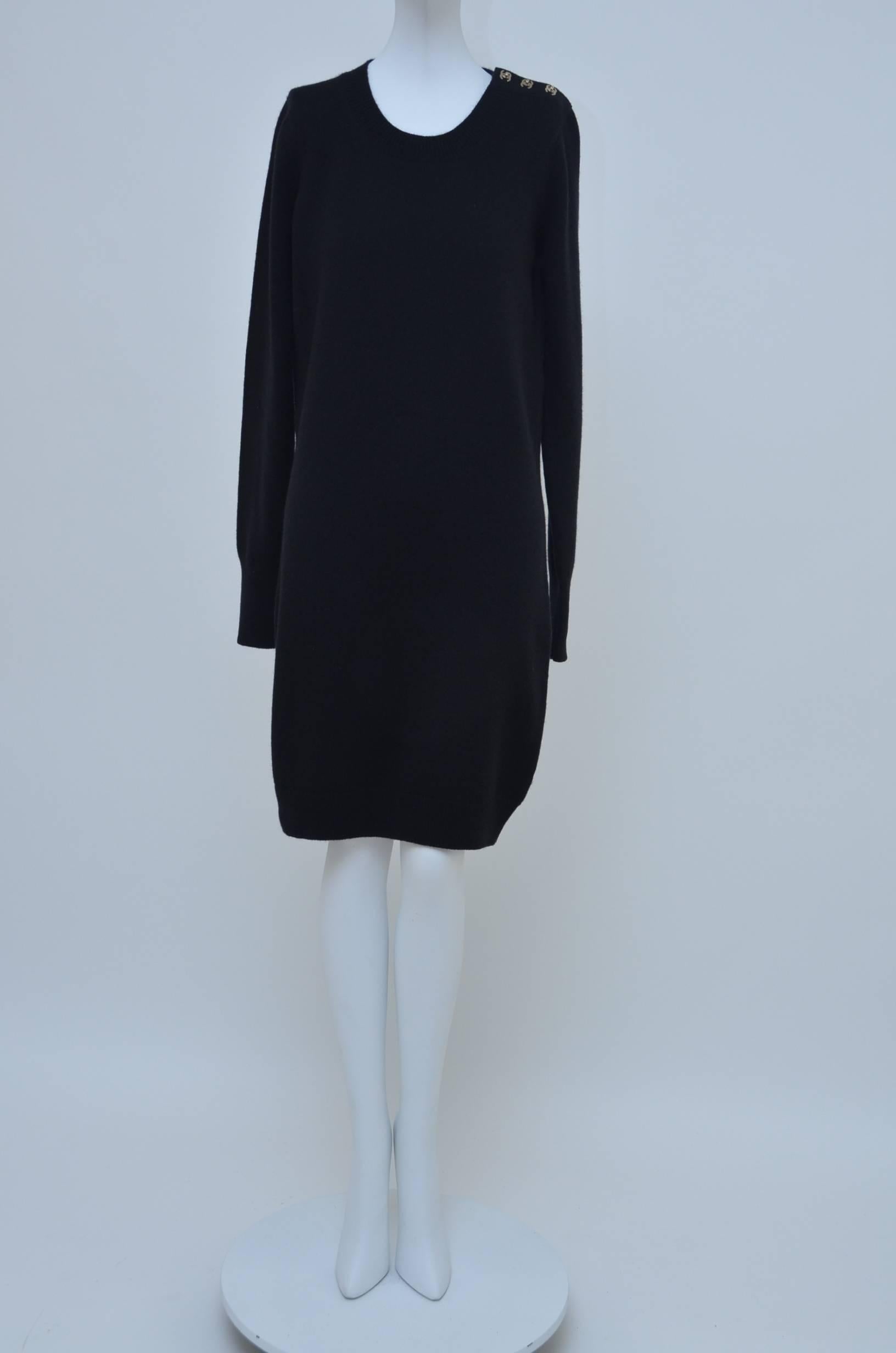 Chanel Black Cashmere Turn-Lock Dress Collection 2011  36 In New Condition In New York, NY