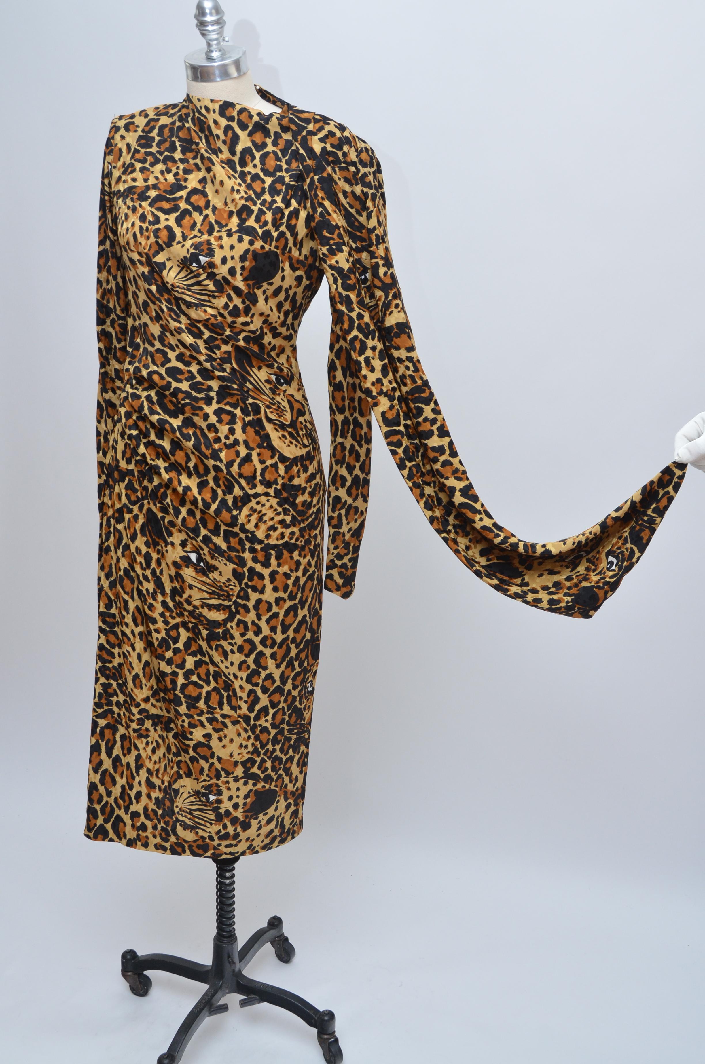 Iconic Yves Saint Laurent Rive Gauche 1980's Cheetah Silk Dress
Brand new never worn with tag attached.
Size 42 ,run small.Photographed on mannequin size 6 US
Fabric 100
Approximate size:
Waist 31