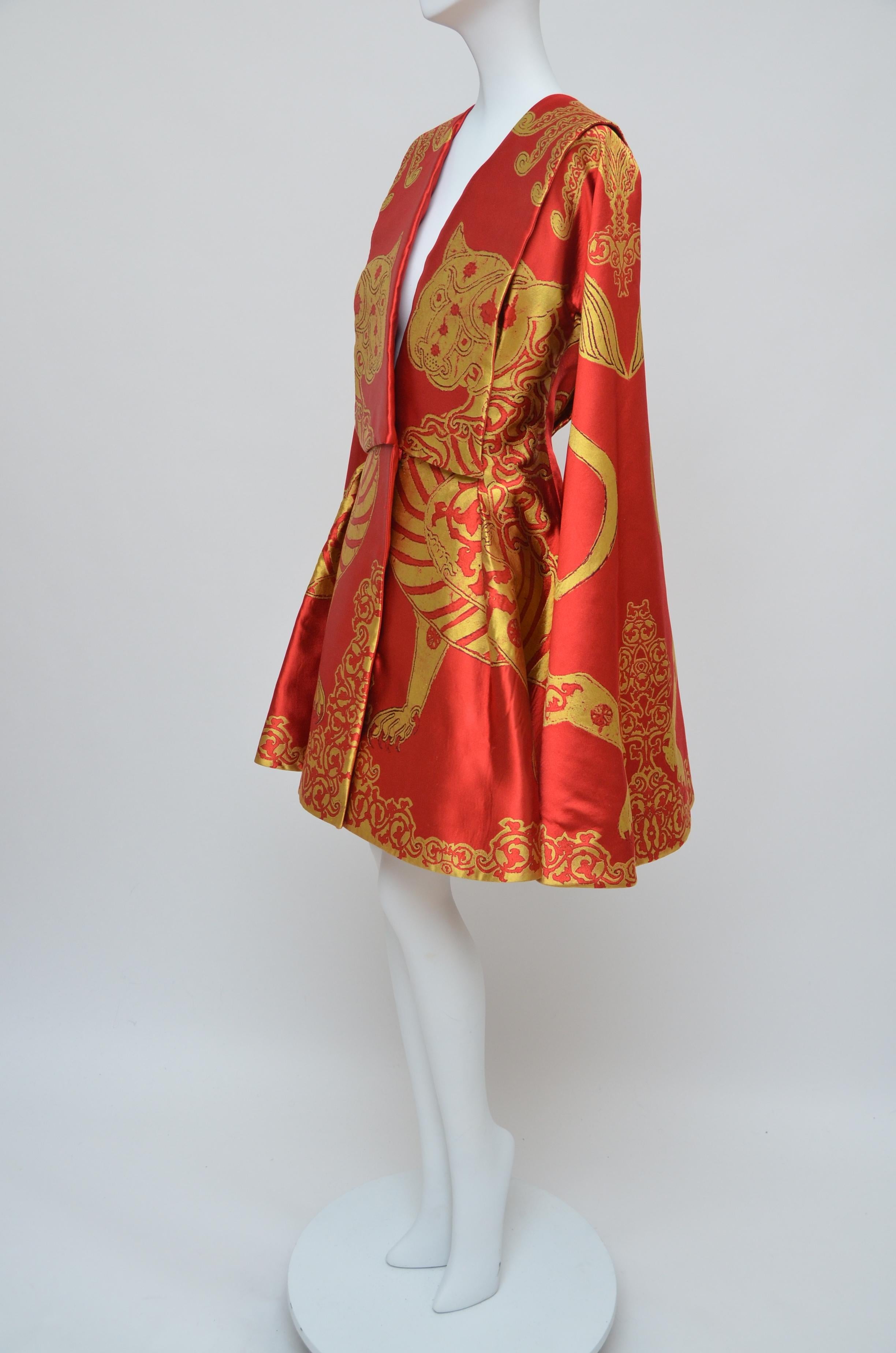 Red Amazing Rare Alexander McQueen Final Collection Cape Dress 2010  Mint Size 38