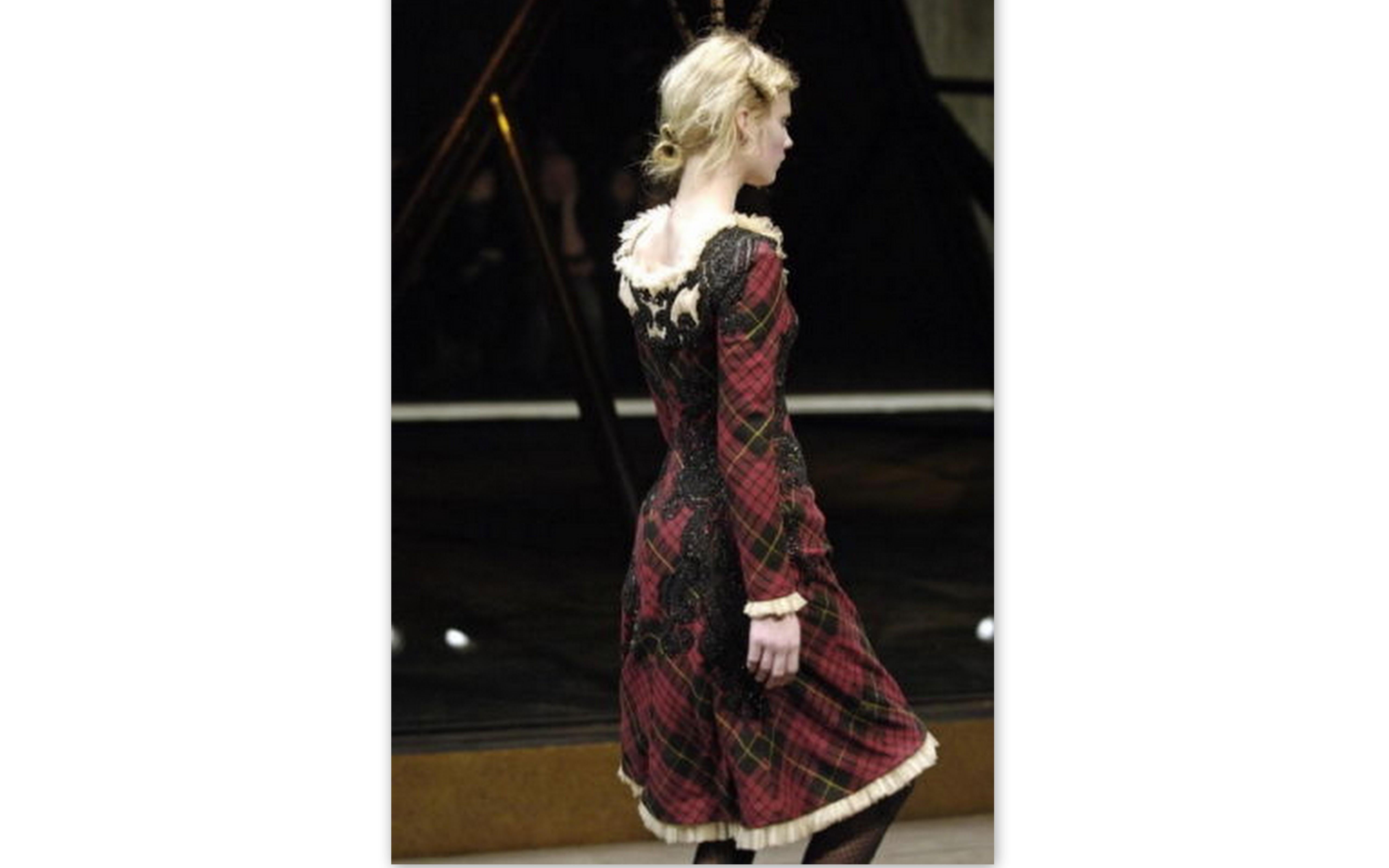 ONE OF A KIND  Alexander McQueen  Designer Tartan Christmas Stocking 2006 In Excellent Condition In New York, NY