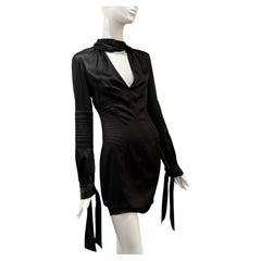 GUCCI par Tom Ford, collection automne-hiver 2003 : robe corset matelassée en soie