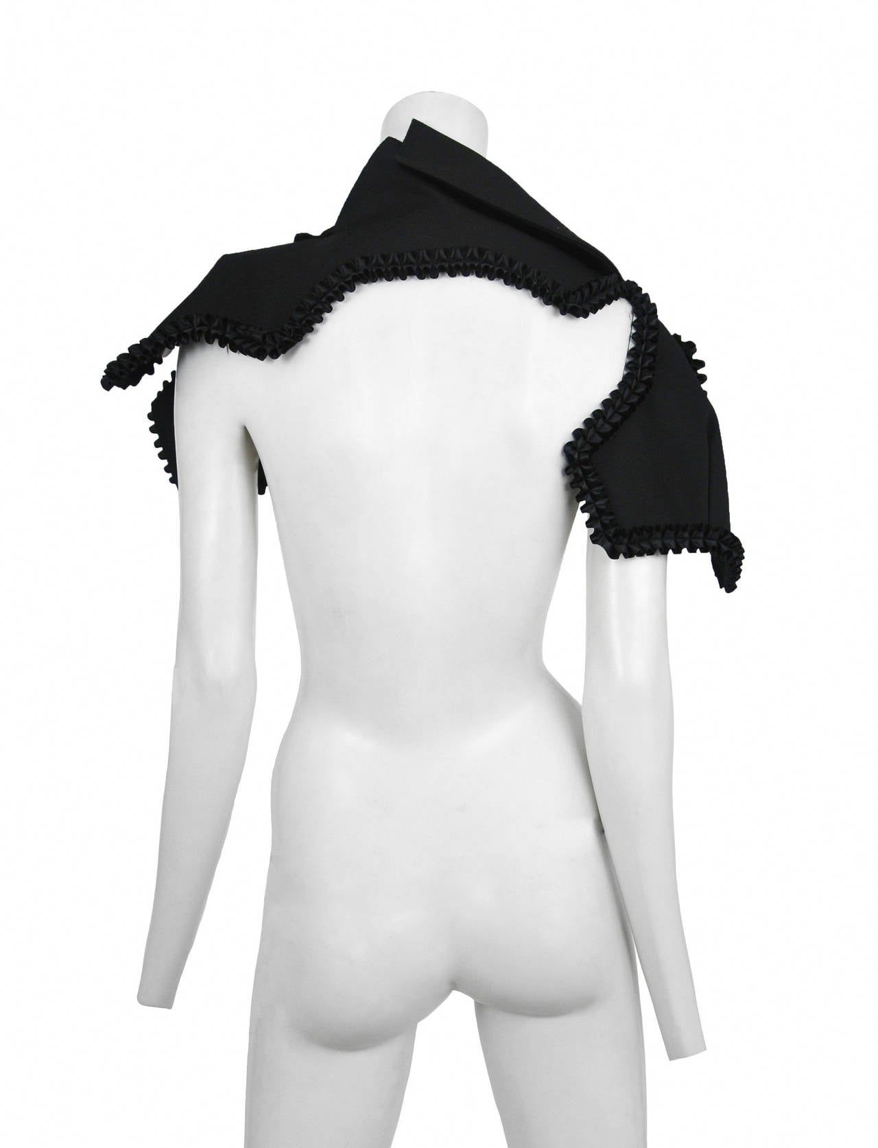 Comme des Garcons Black Ribbon Trim Shrug In New Condition In Los Angeles, CA
