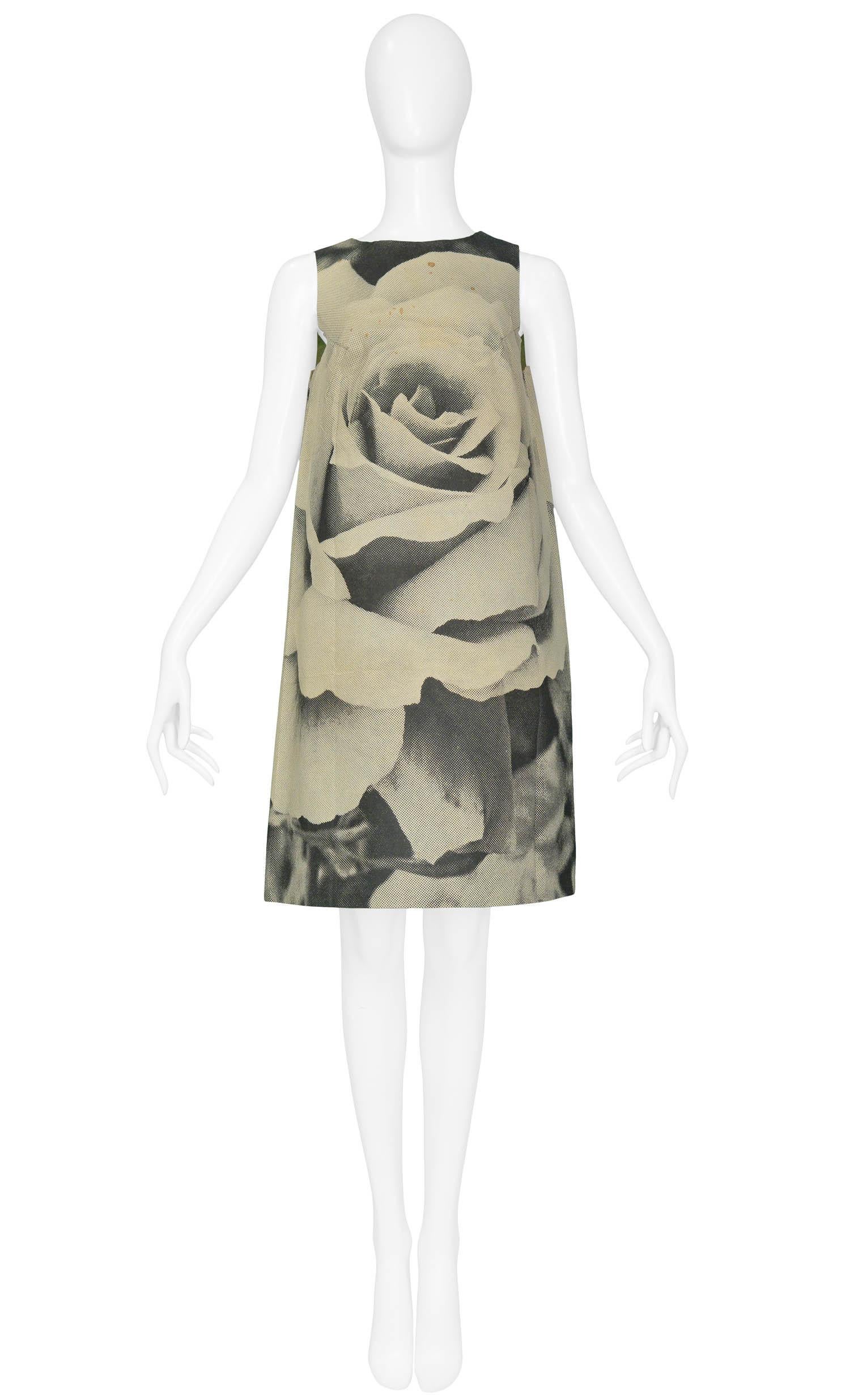 Rare & highly collectable London Series Poster 'Rose' Dress. This dress, designed by Harry Gordon, features an image of a rose on a paper dress comprised of screen-printed tisse, wool pup and rayon mesh. Circa 1968.

Excellent Original