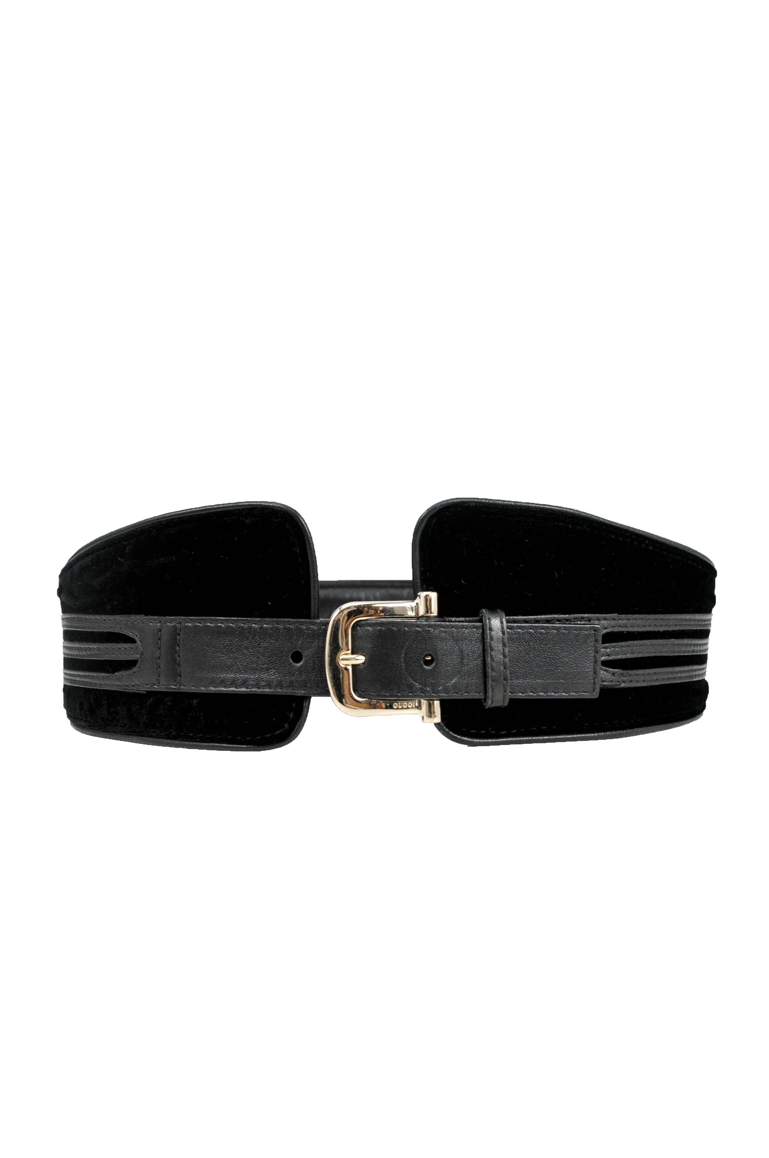 Vintage Tom Ford for Gucci black velvet and leather large belt.
Please inquire for additional images.
