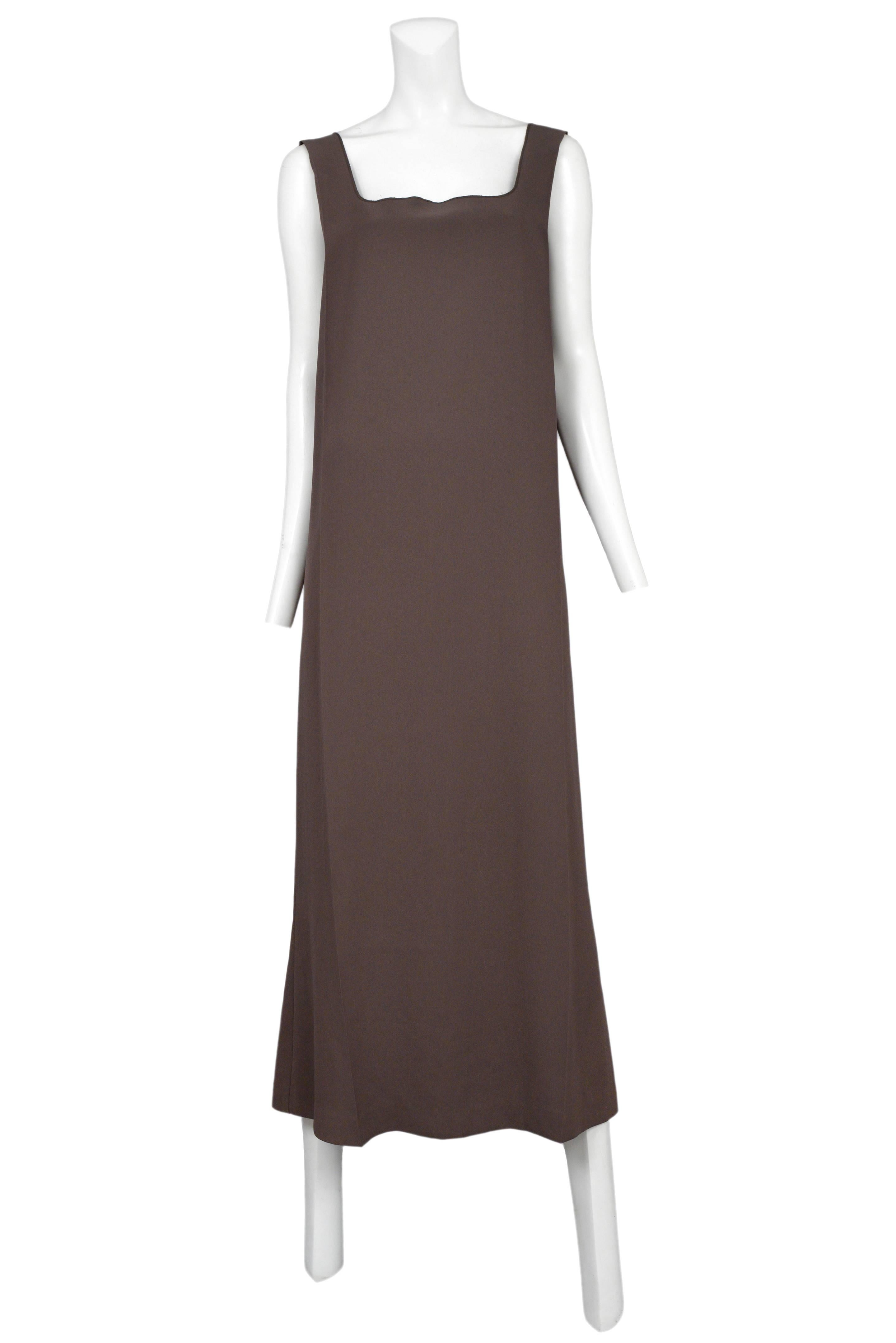 Vintage Maison Martin Margiela brown sleeveless maxi dress featuring a square neckline.
Please inquire for additional images.