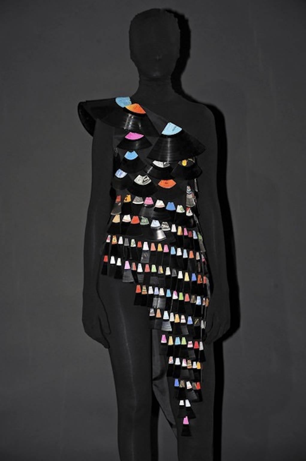 Maison Martin Margiela Artisanal Record Dress 2008 In Excellent Condition In Los Angeles, CA