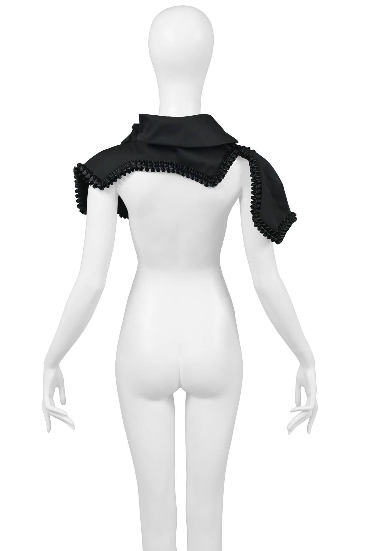 Comme des Garcons Hexagon Capelet SS 2009 In Excellent Condition In Los Angeles, CA