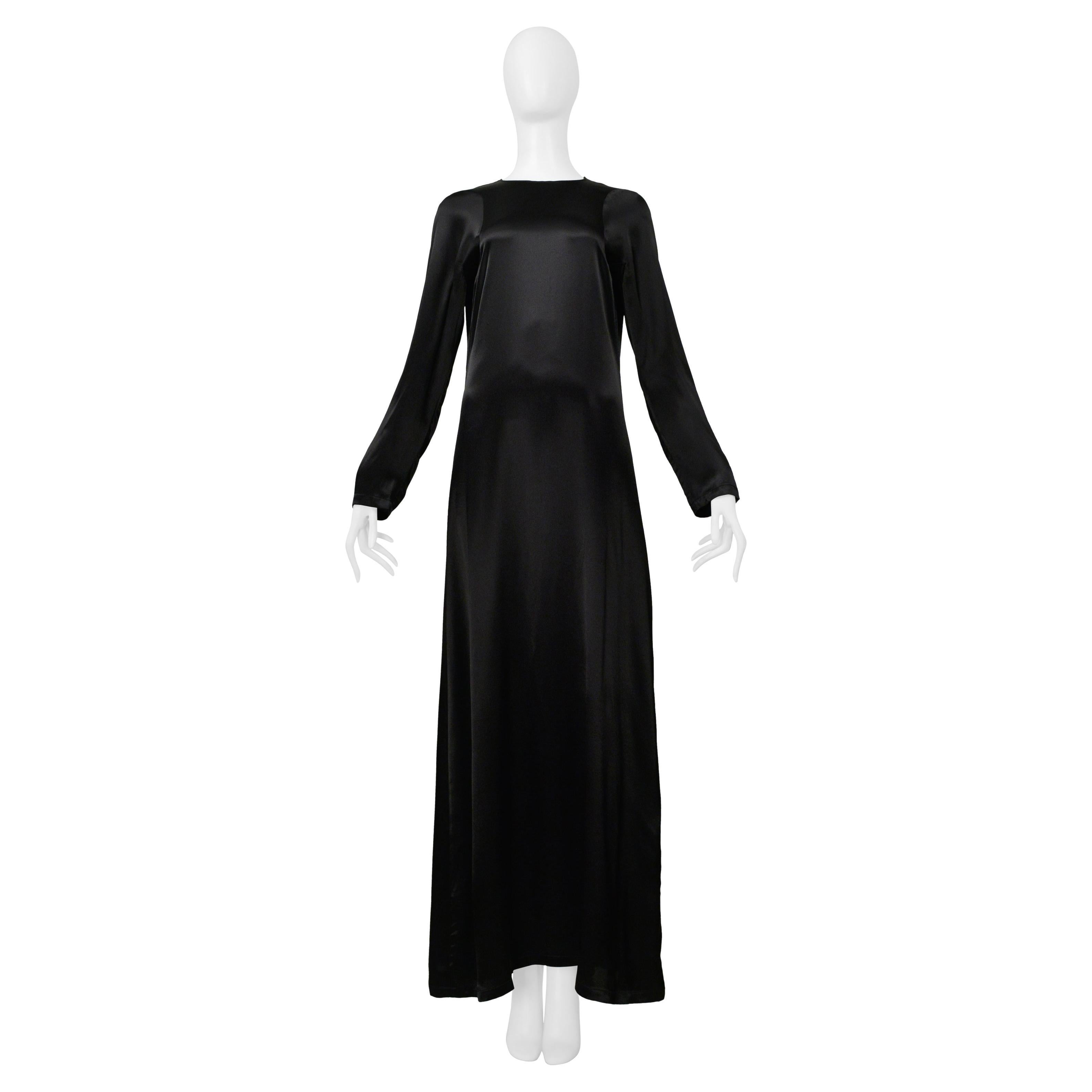 Maison Martin Margiela - Robe du soir à manches longues en satin noir 2000
