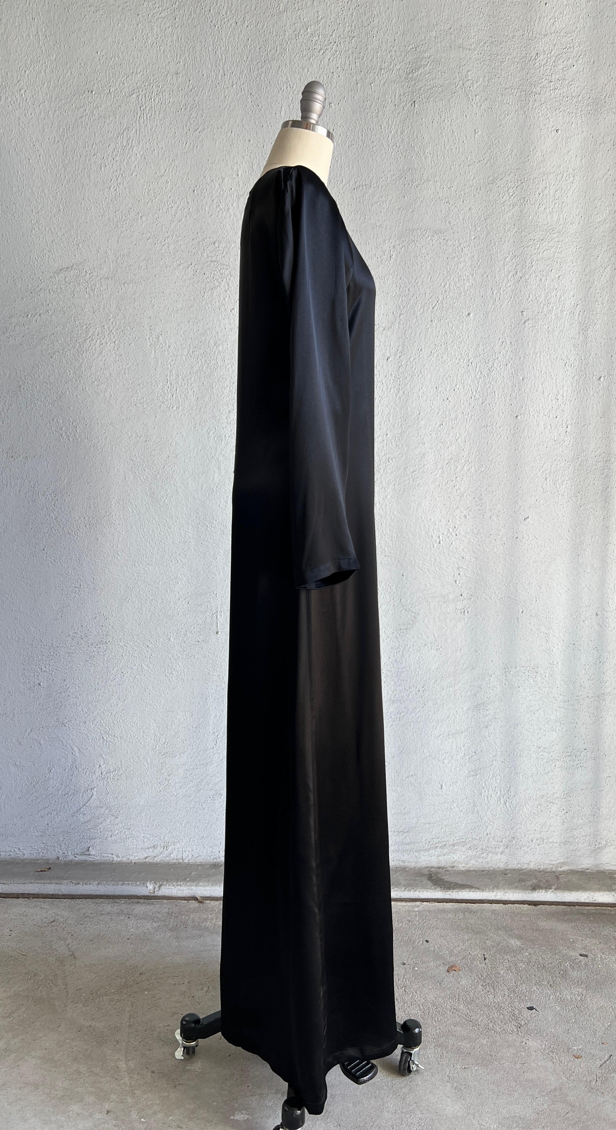 Maison Martin Margiela - Robe du soir à manches longues en satin noir 2000 Excellent état - En vente à Los Angeles, CA