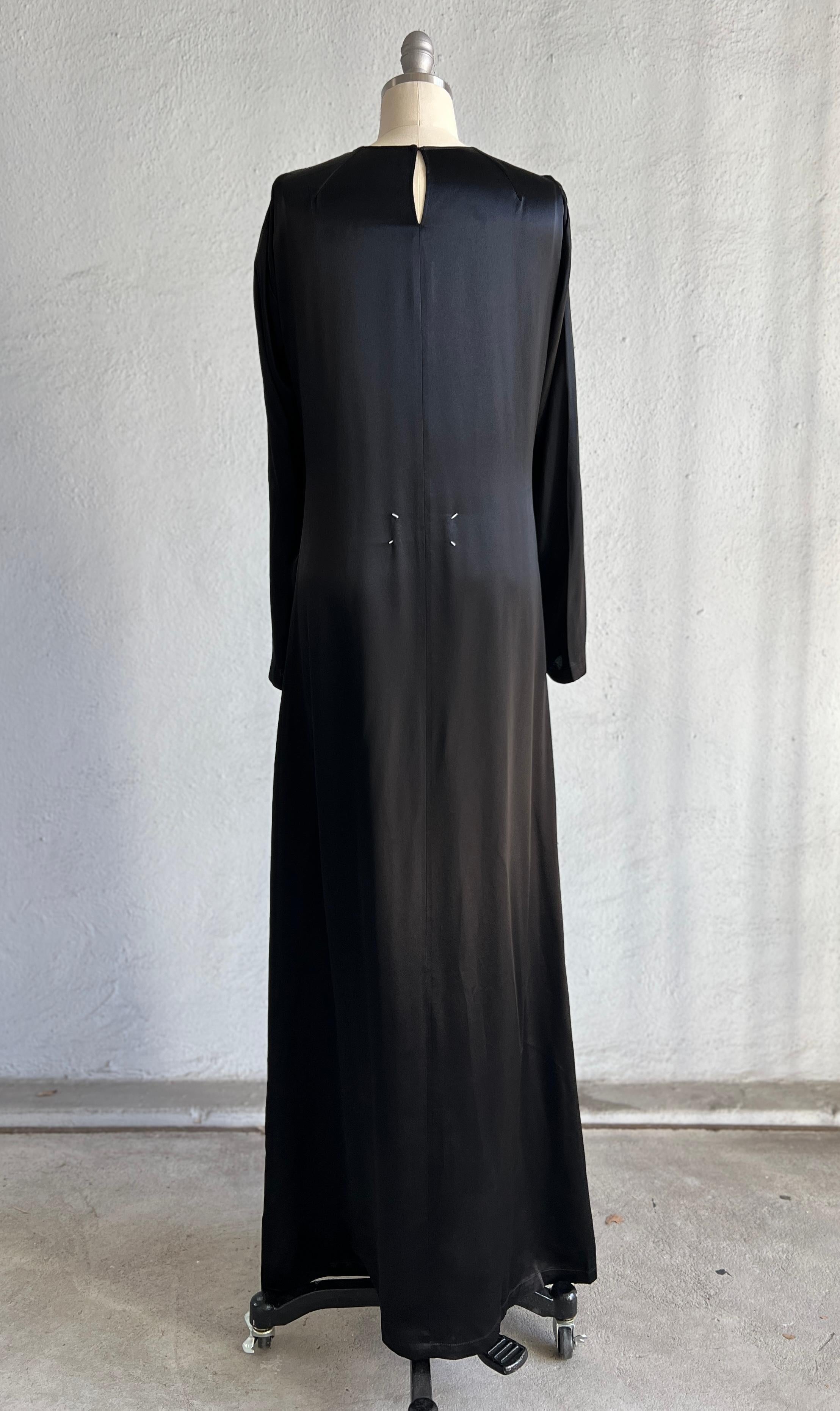 Maison Martin Margiela - Robe du soir à manches longues en satin noir 2000 Pour femmes en vente