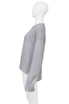 Jersey de cachemira gris claro de Prada, 2019