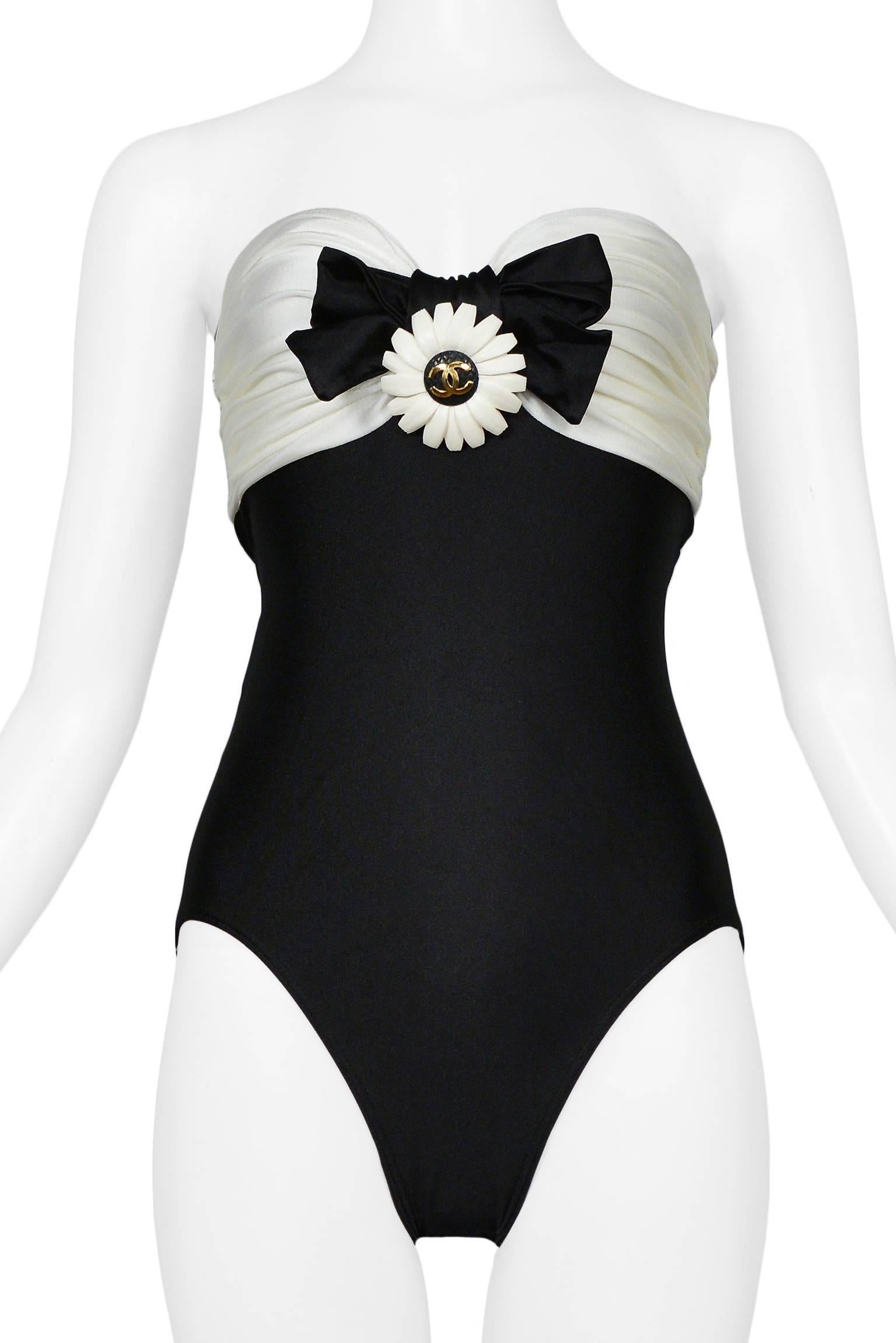Chanel Sculptural Daisy Charm & Bow Black & White Swimsuit - Never Worn In New Condition In Los Angeles, CA