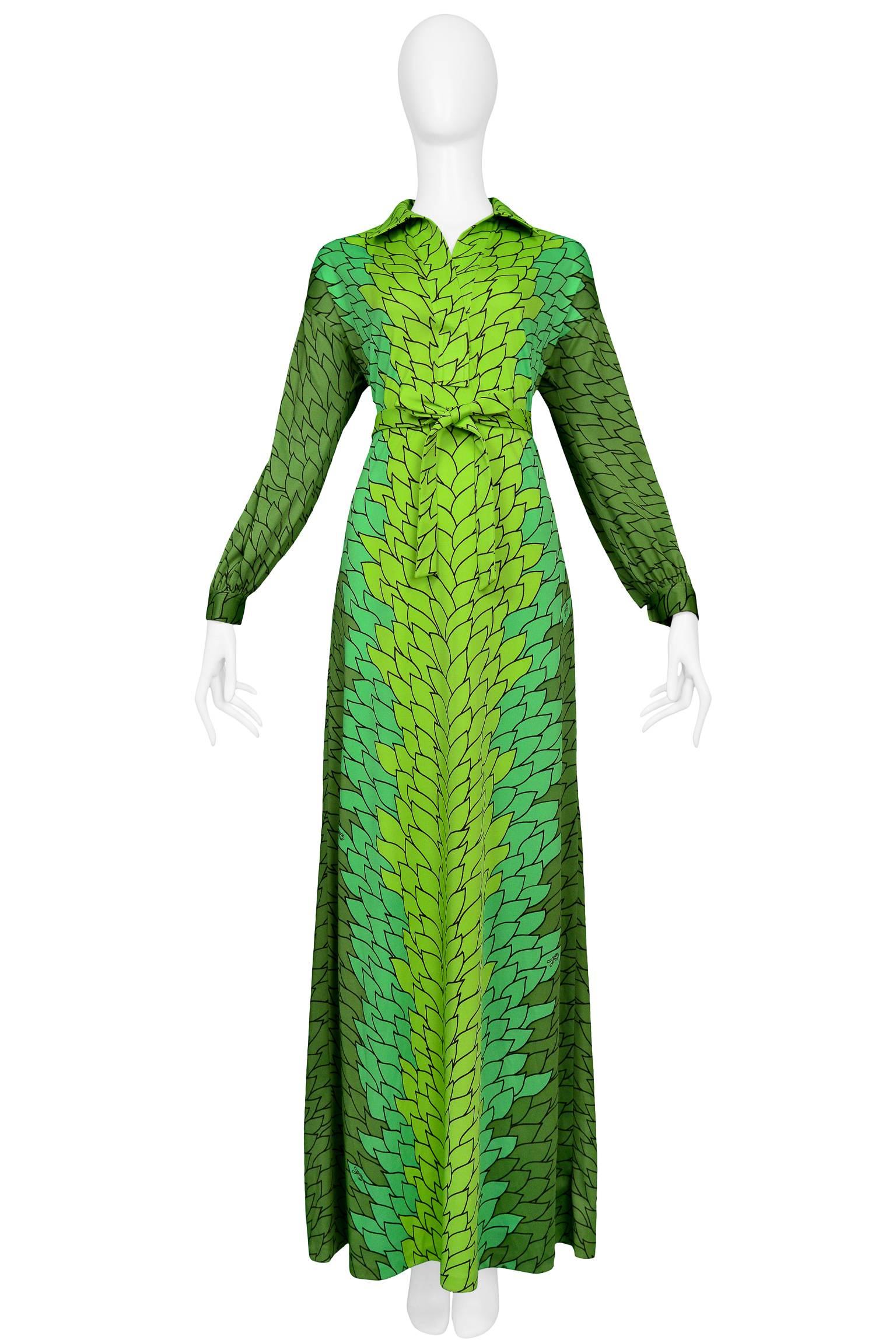Vintage green leaf print Roberta di Camerino trompe l'oeil jersey maxi dress with sleeves and matching belt. Dress features signature Roberta print and gold tone 