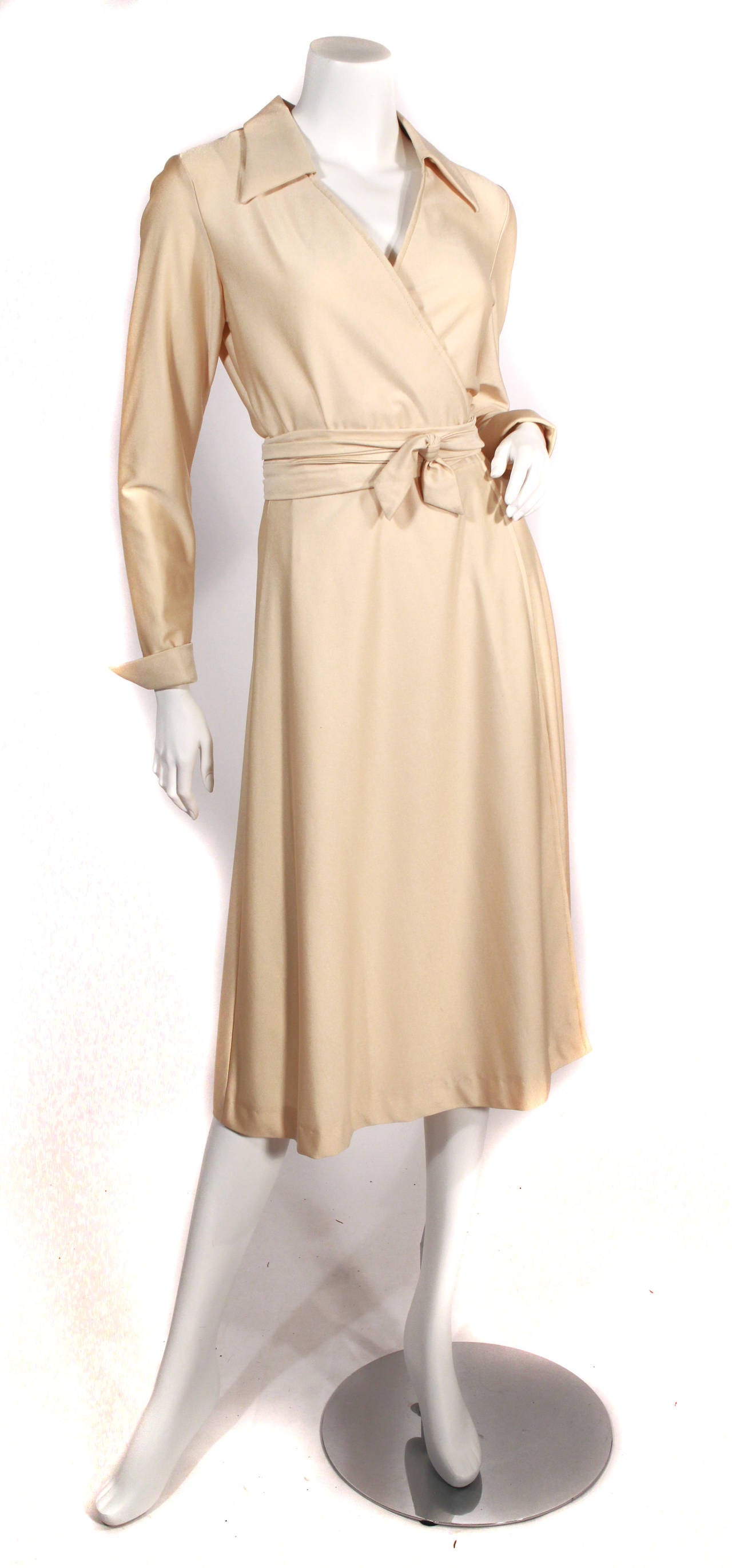 1970's Lanvin Wrap Dress In Excellent Condition For Sale In New York, NY