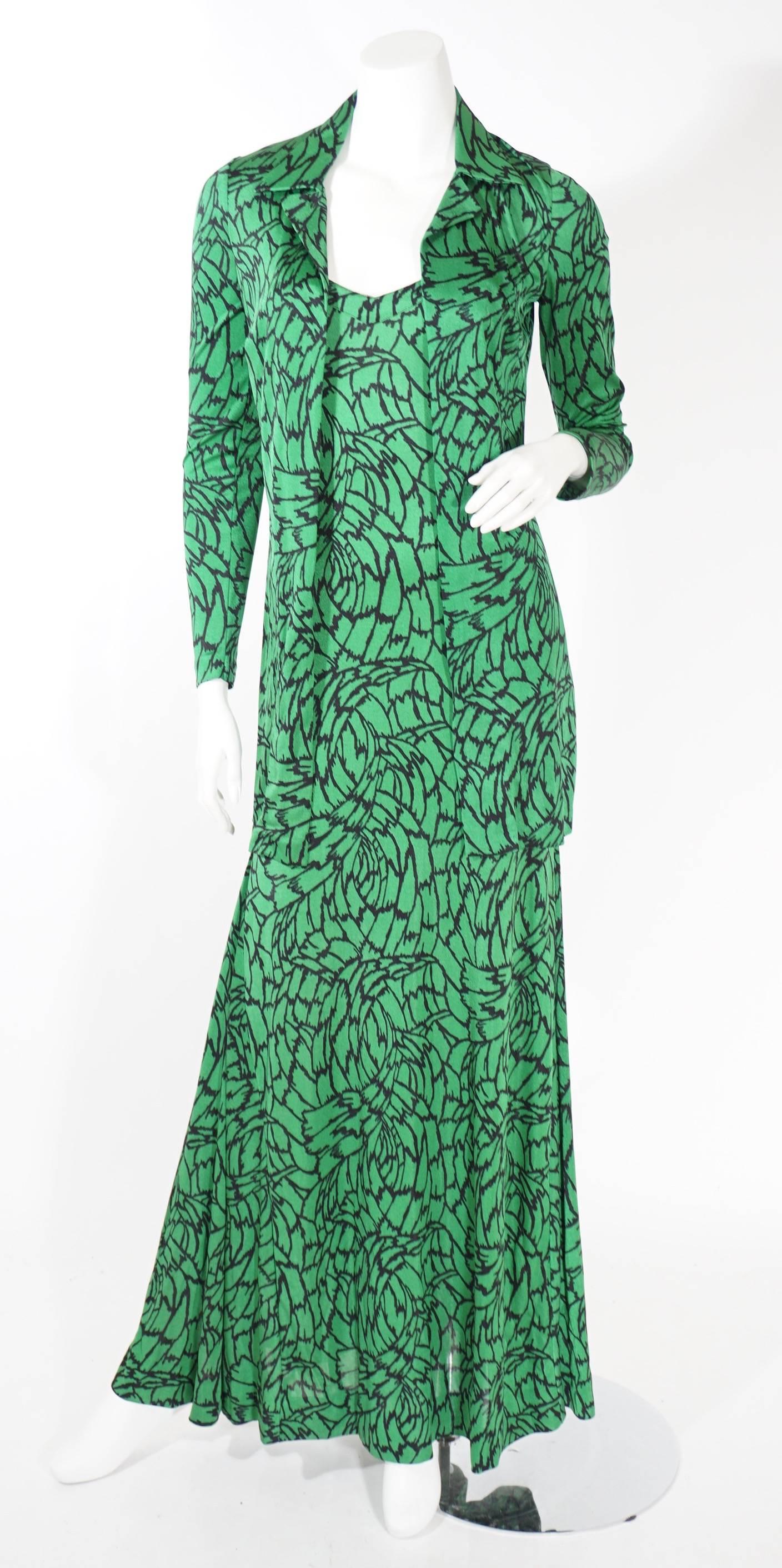 Blue Diane Von Furstenberg Green Print Maxi Gown With Matching L/S Shirt And Tie For Sale
