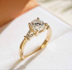 925 Sterling Silver Unique Design Solitaire Ring Beautiful Moissanite Ring Gift.