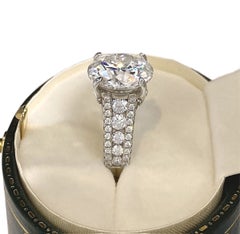 Unique Design Moissanite Ring 925 Sterling Silver Wedding Band Ring For Women.
