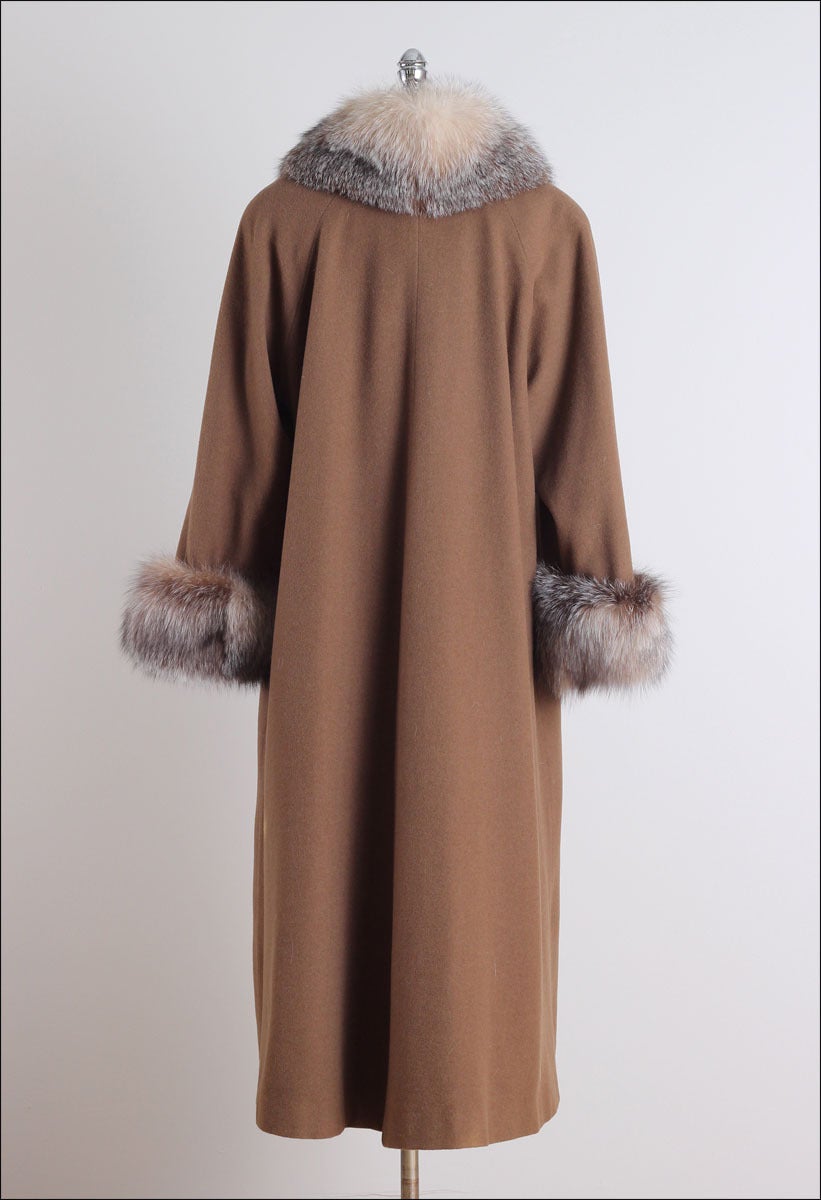 Vintage 1980's Camel Hair Fox Fur Deadstock Coat For Sale 1