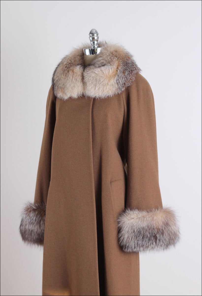 Women's Vintage 1980's Camel Hair Fox Fur Deadstock Coat For Sale