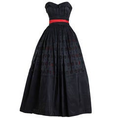 Vintage 1940
s Fred Perlberg Peekaboo Eyelet Dress