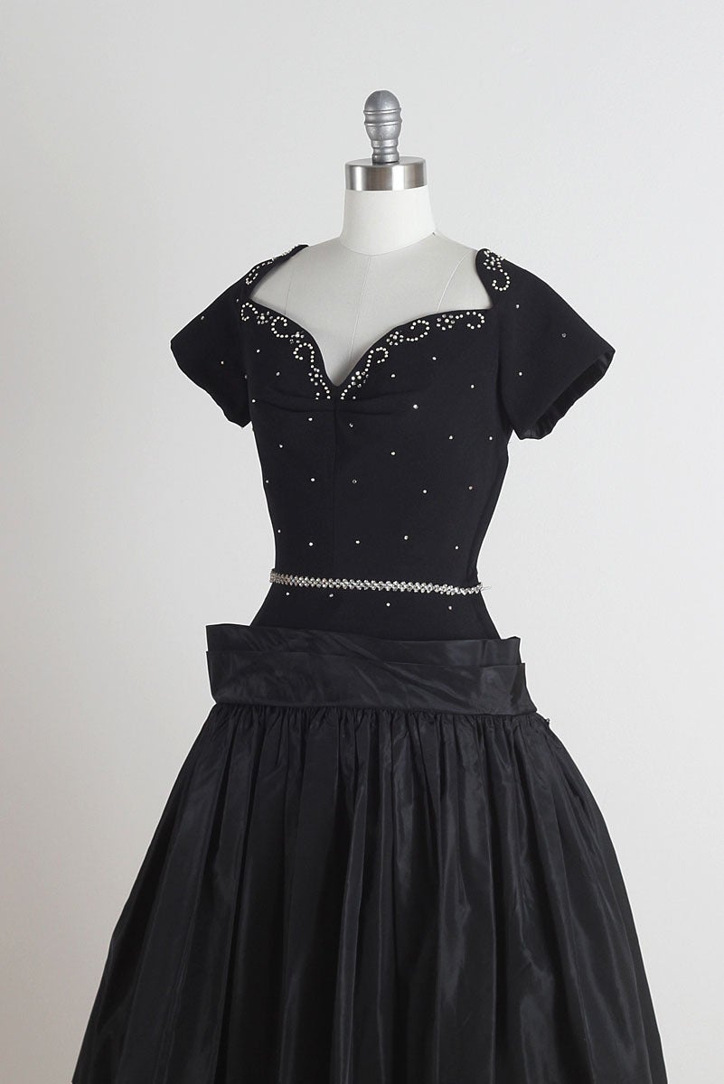 1950s Black Taffeta Rhinestone Cocktail Dress For Sale 3