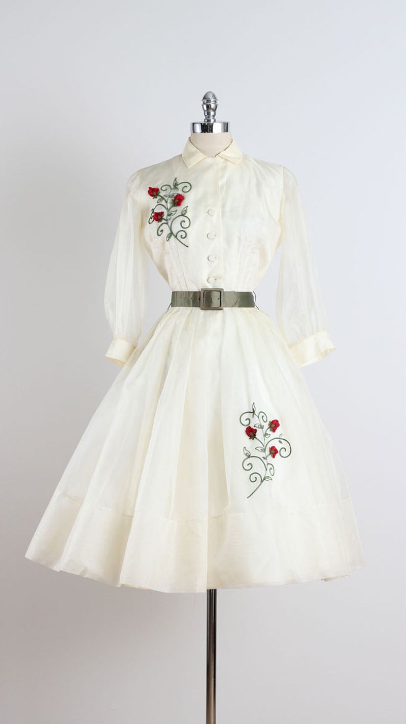 1960s Organze Red Rose Embroidered Dress 4
