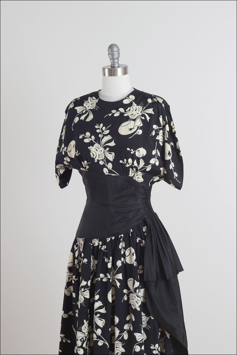 Women's 1940s Black Rayon Cat & Fishbowl Print Dress