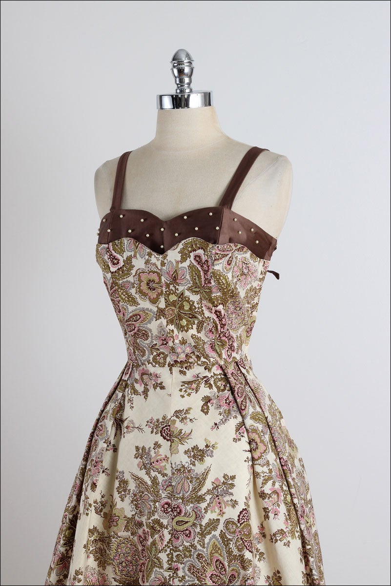 1950s Floral Print Dress by Sue Leslie | XS/S