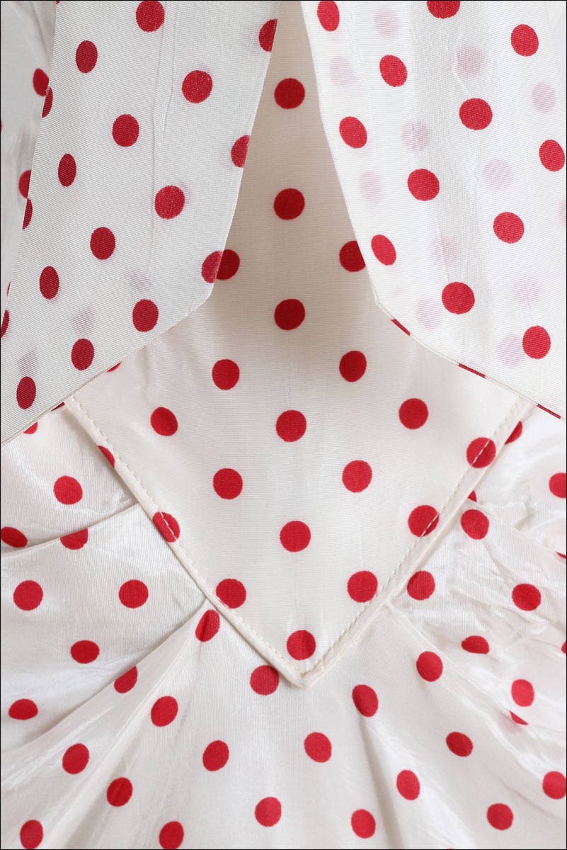 Women's 1950s Red White Polka Dots Bombshell Dress