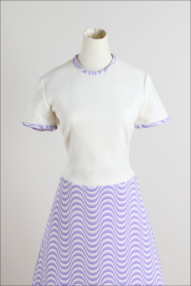 1960s Lilli Ann Purple Optical Stripe Coat and Dress In Excellent Condition In Hudson on the Saint Croix, WI