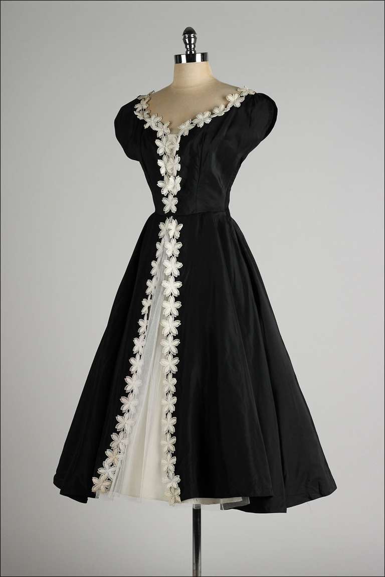 Vintage 1950's Black Taffeta White Macrame Flower Dress In Excellent Condition In Hudson on the Saint Croix, WI