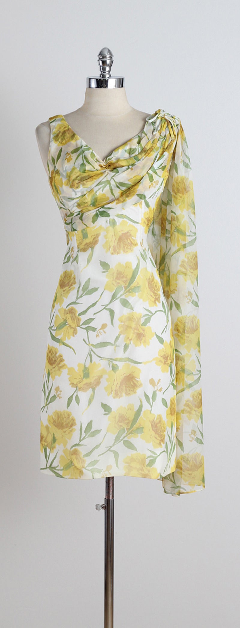 Vintage 1950s Yellow Floral Crepe Chiffon Cocktail Dress For Sale 4