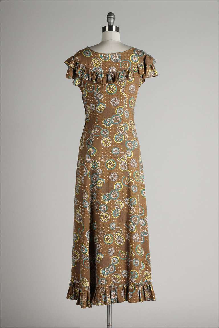 Vintage 1940's Kamehameha Mythical Print Dress 3