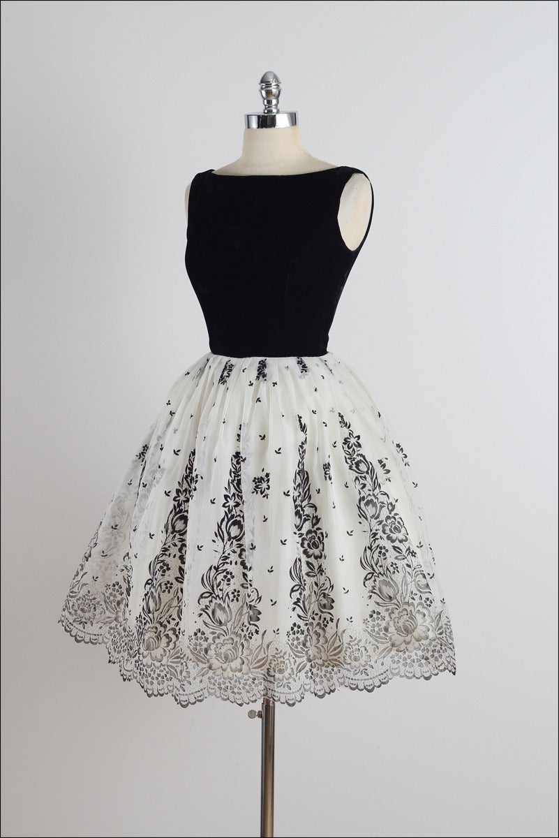 Vintage 1950s Black and White Flocked Chiffon Party Dress In Excellent Condition In Hudson on the Saint Croix, WI