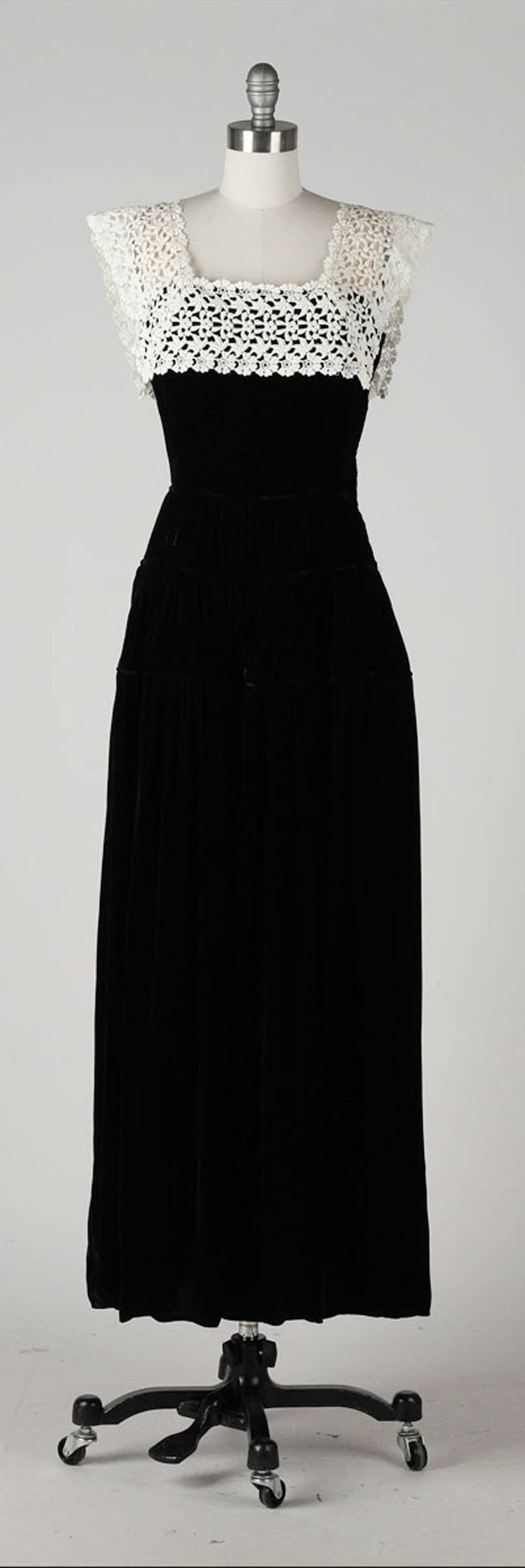 Vintage 1940's Emma Domb Black Velvet Dress 3