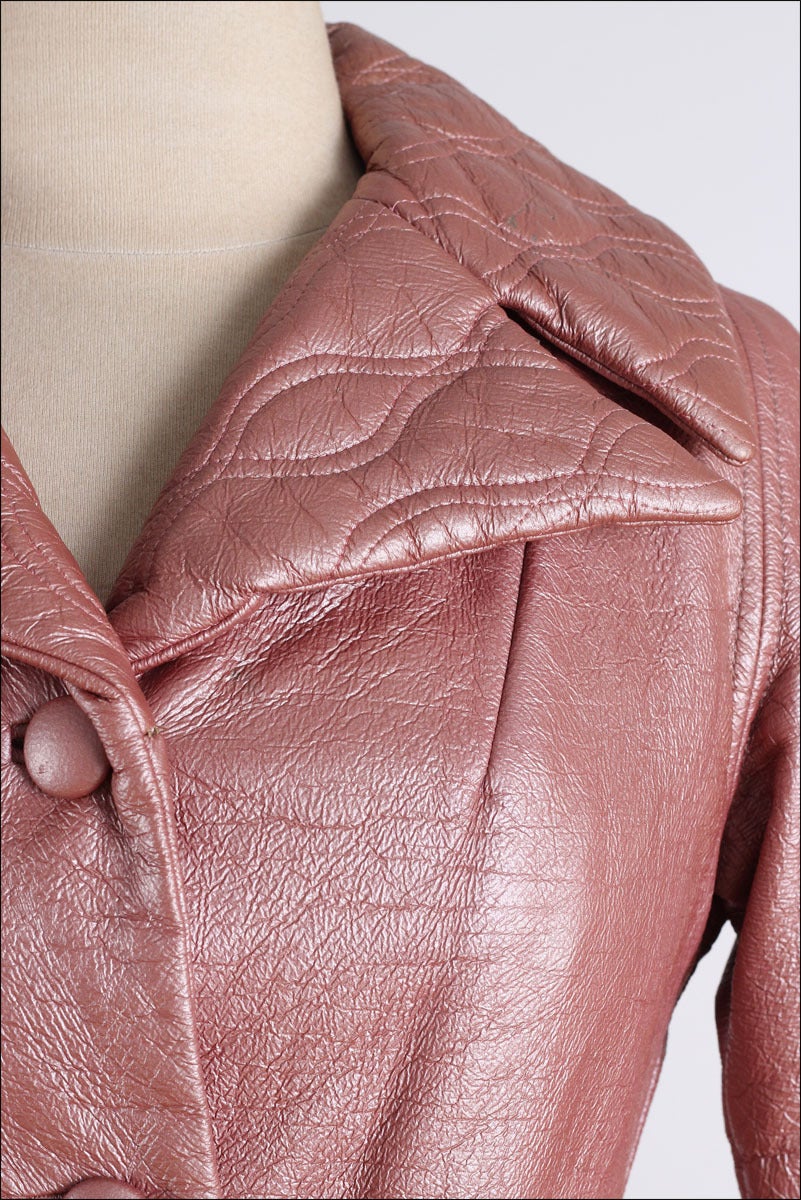 Vintage 1960's Lilli Ann Pink Metallic Quilted Coat In Excellent Condition In Hudson on the Saint Croix, WI
