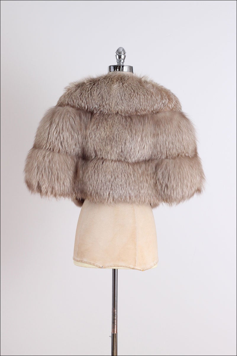 Women's Vintage 1950's Fox Fur Cape