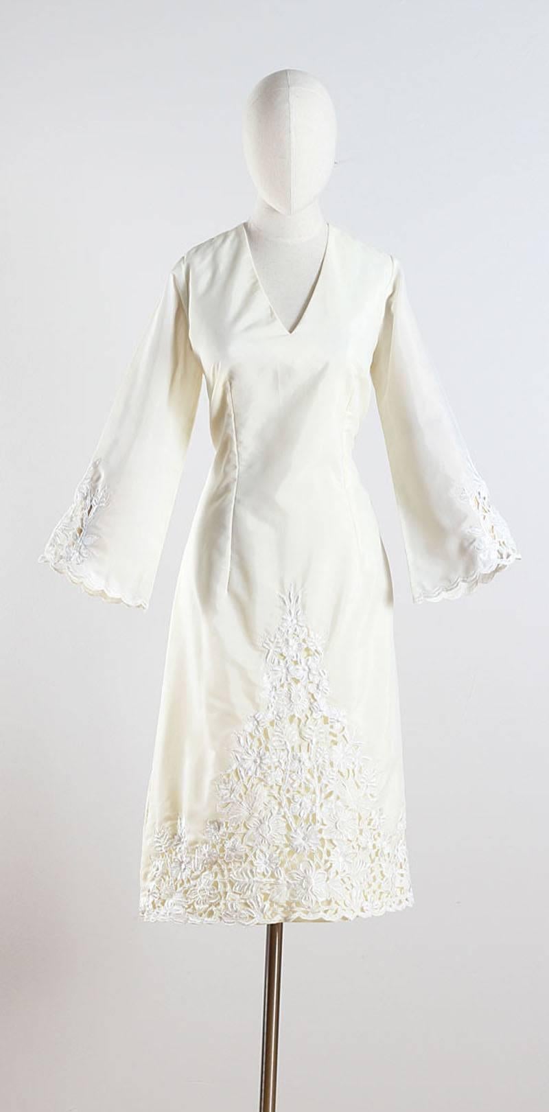 Vintage 1960s Ivory Floral Embroidered Dress For Sale 6