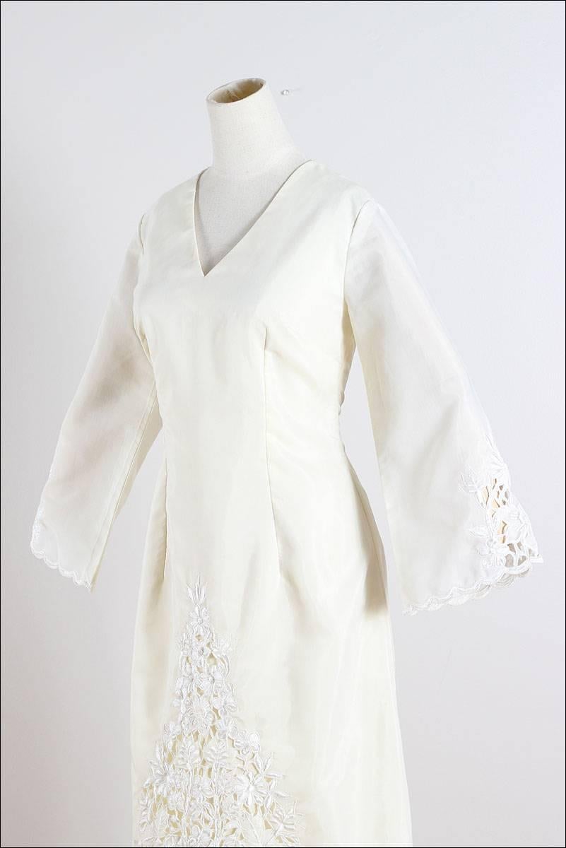 Vintage 1960s Ivory Floral Embroidered Dress For Sale 4