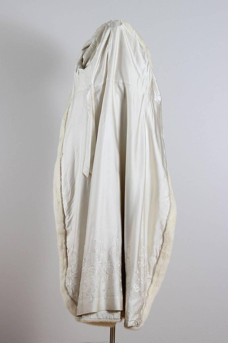 Cappotto principesco in visone bianco vintage degli anni '30 in vendita 4