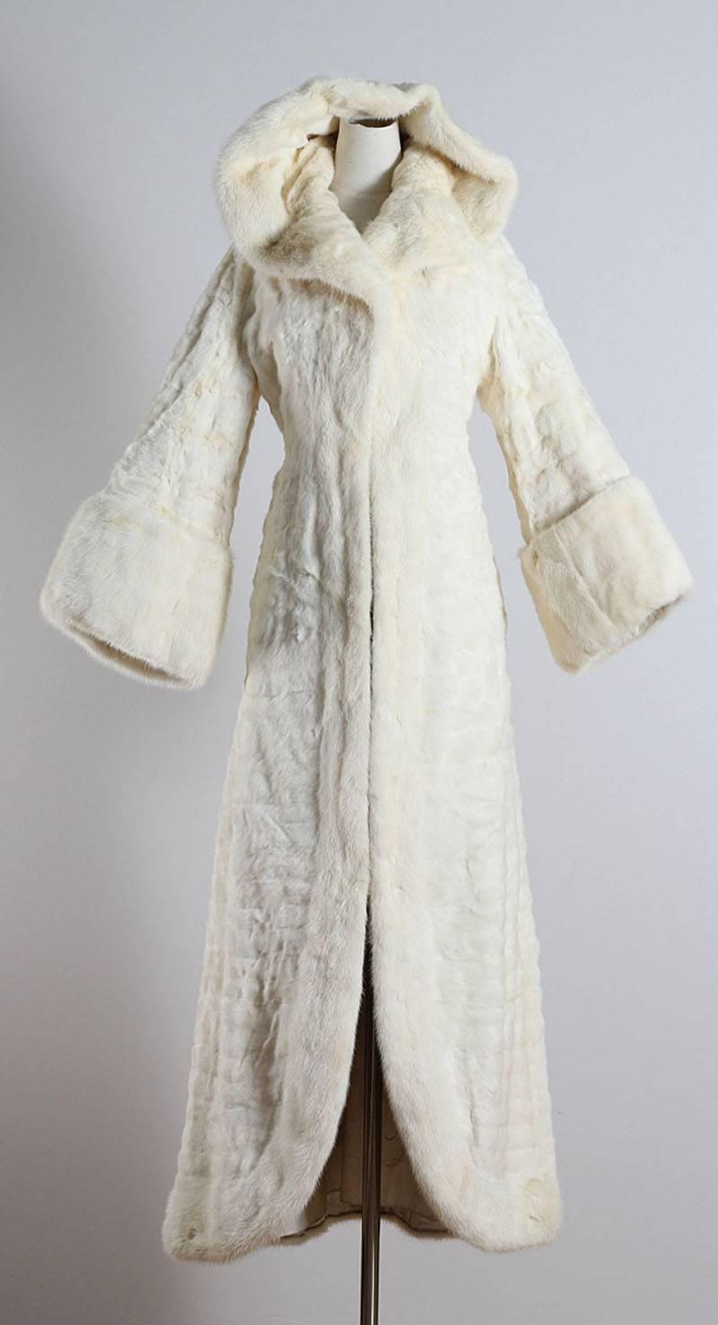 Vintage 1930s White Mink Princess Coat For Sale 1