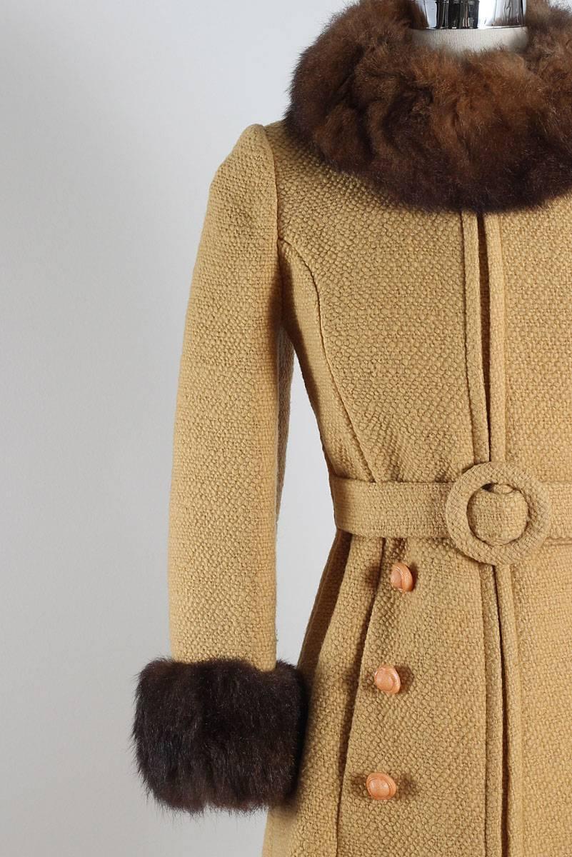 Vintage 1960s Youthcraft Butterscotch Wool Coat In Excellent Condition For Sale In Hudson on the Saint Croix, WI