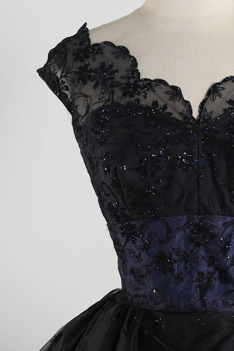 Vintage 1950s Black Glitter Flocked Lace Dress In Excellent Condition In Hudson on the Saint Croix, WI