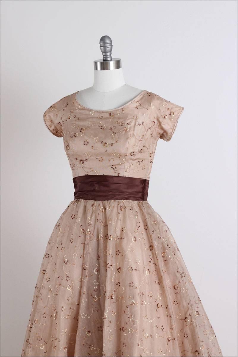 Vintage 1950s Mocha Embroidered Party Dress For Sale 2