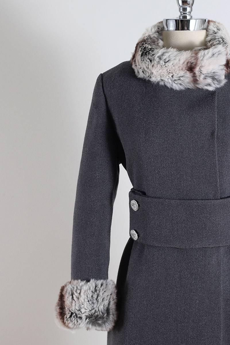 Vintage 1960s Charcoal Grey and Chinchilla Fur Coat In Excellent Condition For Sale In Hudson on the Saint Croix, WI