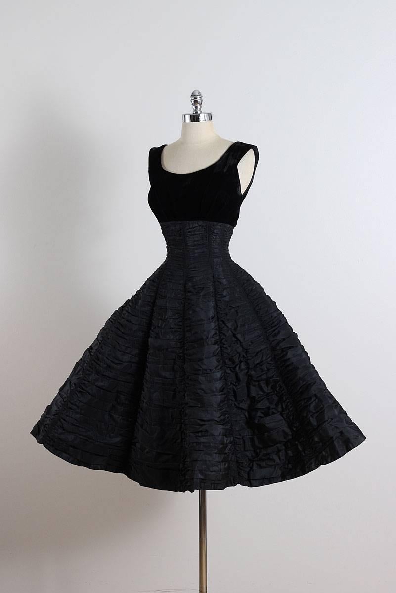 Vintage 1950s Suzy Perette Dress For Sale 1