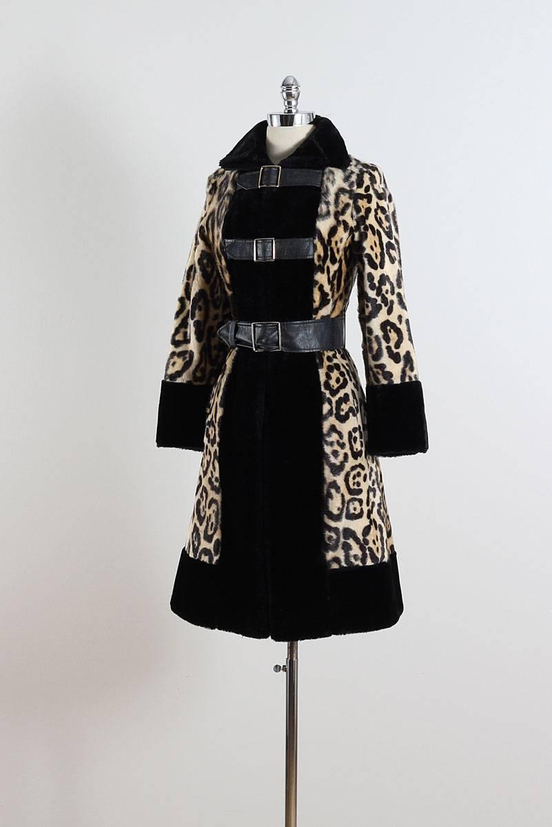Abrigo vintage años 60 Brazilia by La France con estampado de leopardo en venta 2