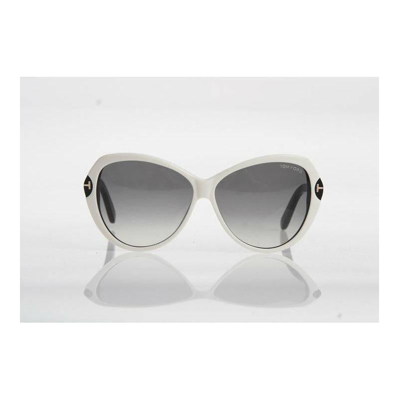 Tom Ford Valentina Cat Eye Sunglasses, White and Black (TF326)

The prolific internationally renowned designer has once again worked his magic with this retro inspired sunglass design. The Tom Ford TF326 Valentina sunglasses are magnificently